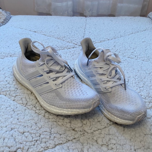 Adidas white ultraboost size 7.5 - Picture 5 of 8
